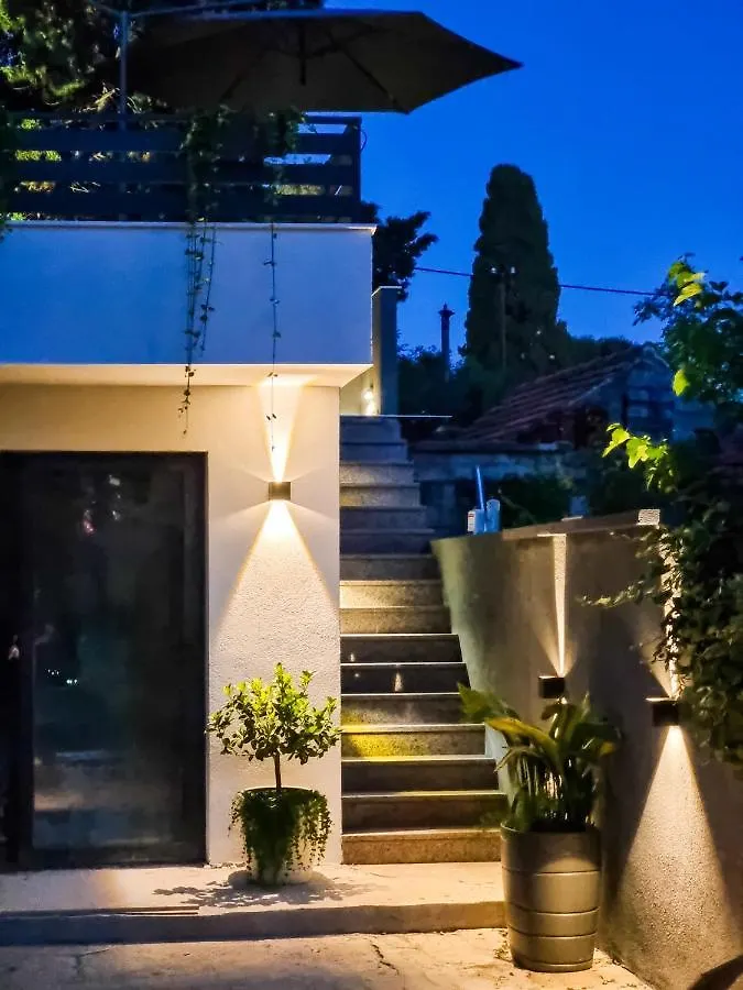 Residence ǁ Corino Biograd Na Moru Apartmán